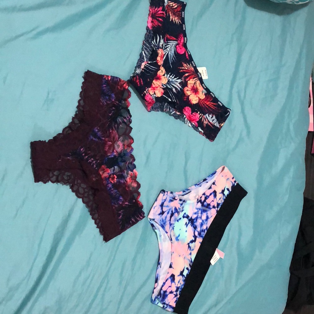 3 PINK panties